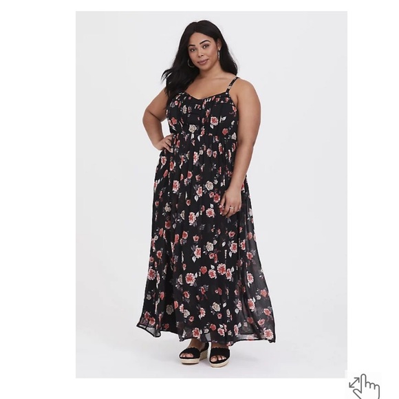 torrid Dresses & Skirts - Like New! TORRID BLACK FLORAL PLEATED CHIFFON MAXI DRESS! Size 2X
